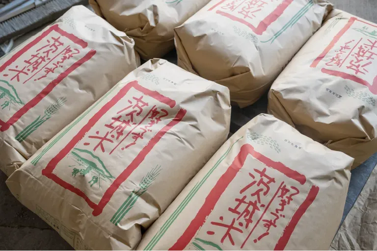 袋詰めされた米